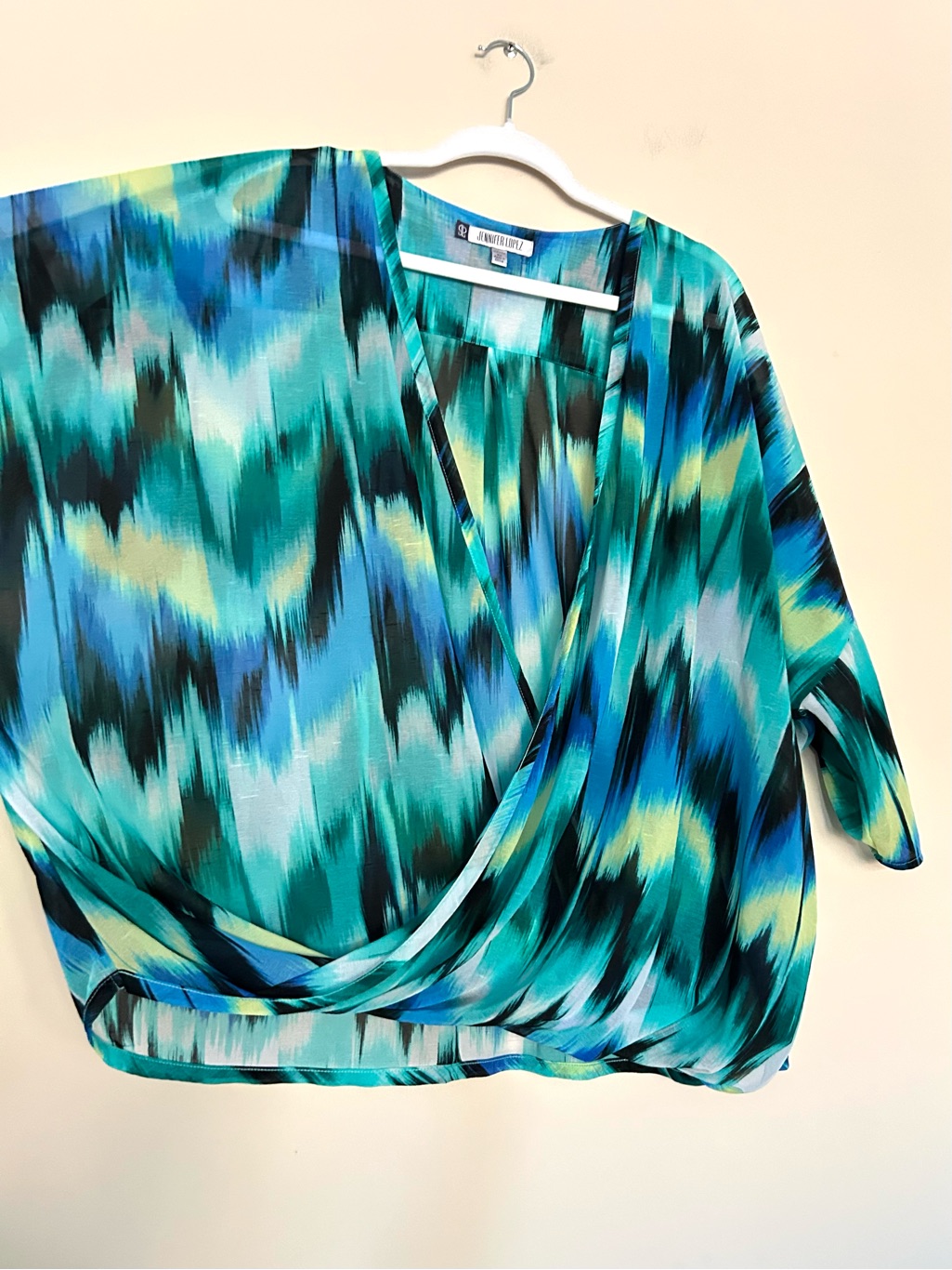 Jennifer Lopez Women’s Teal Blue Green Abstract Draped Blouse — image 2 of 8